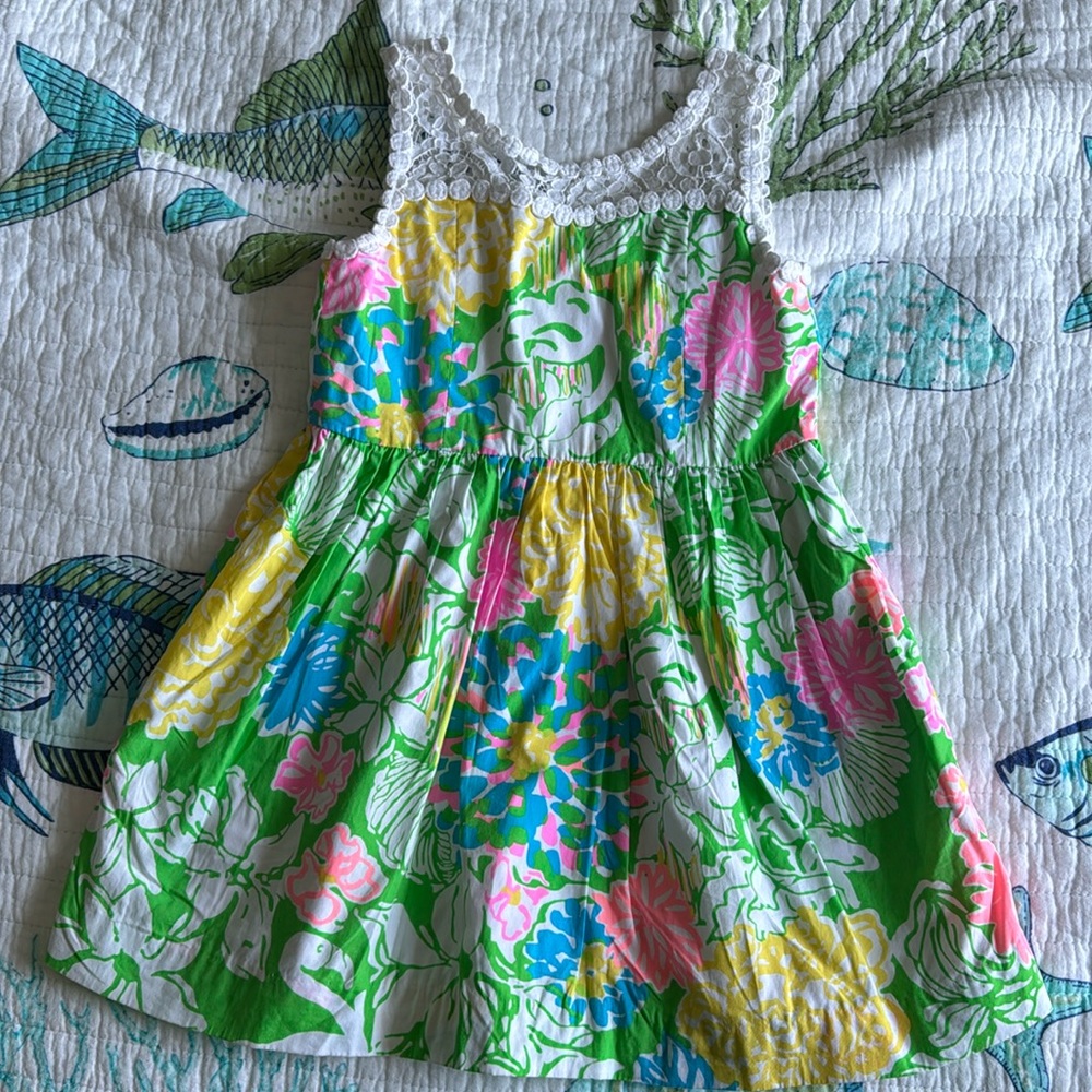 Size 4 kids Lilly dress